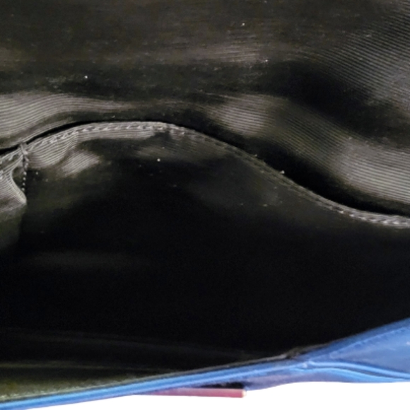 BCBGMaxAzria Two Clutch Bundle - Picture 4 of 9